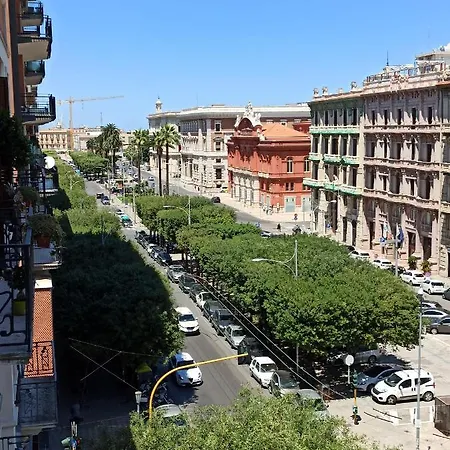 Cavour 133 * בארי