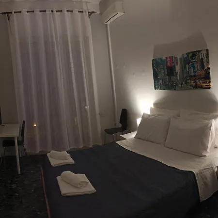 Cavour 133 3* باري