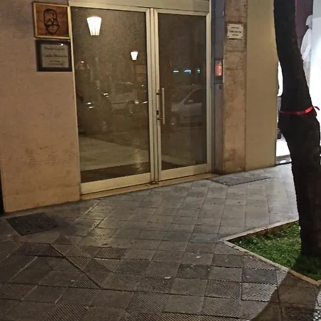 Cavour 133 Konukevi 3*