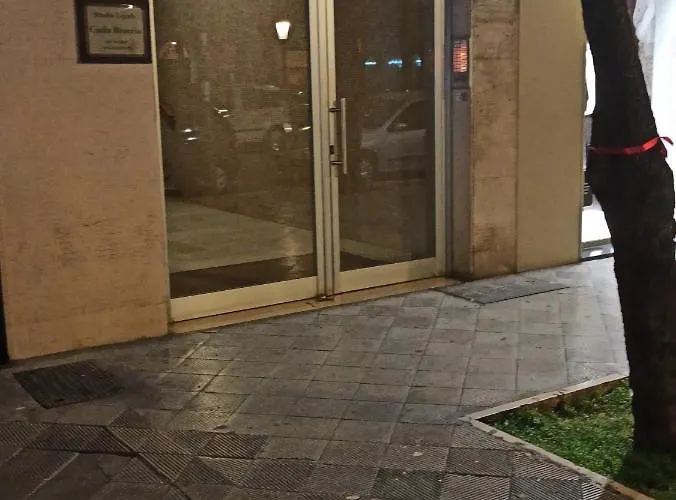 Cavour 133 Гостевой дом 3*